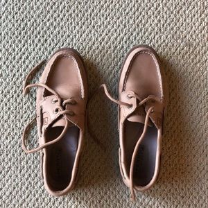 Women’s speedy boat shoes